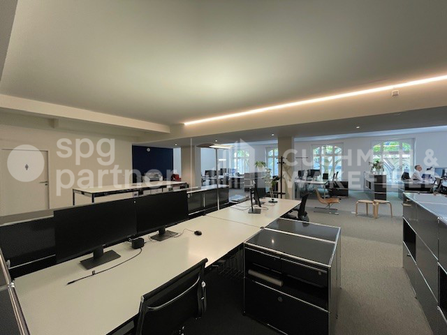 430m² office, photo 4 sur 10
