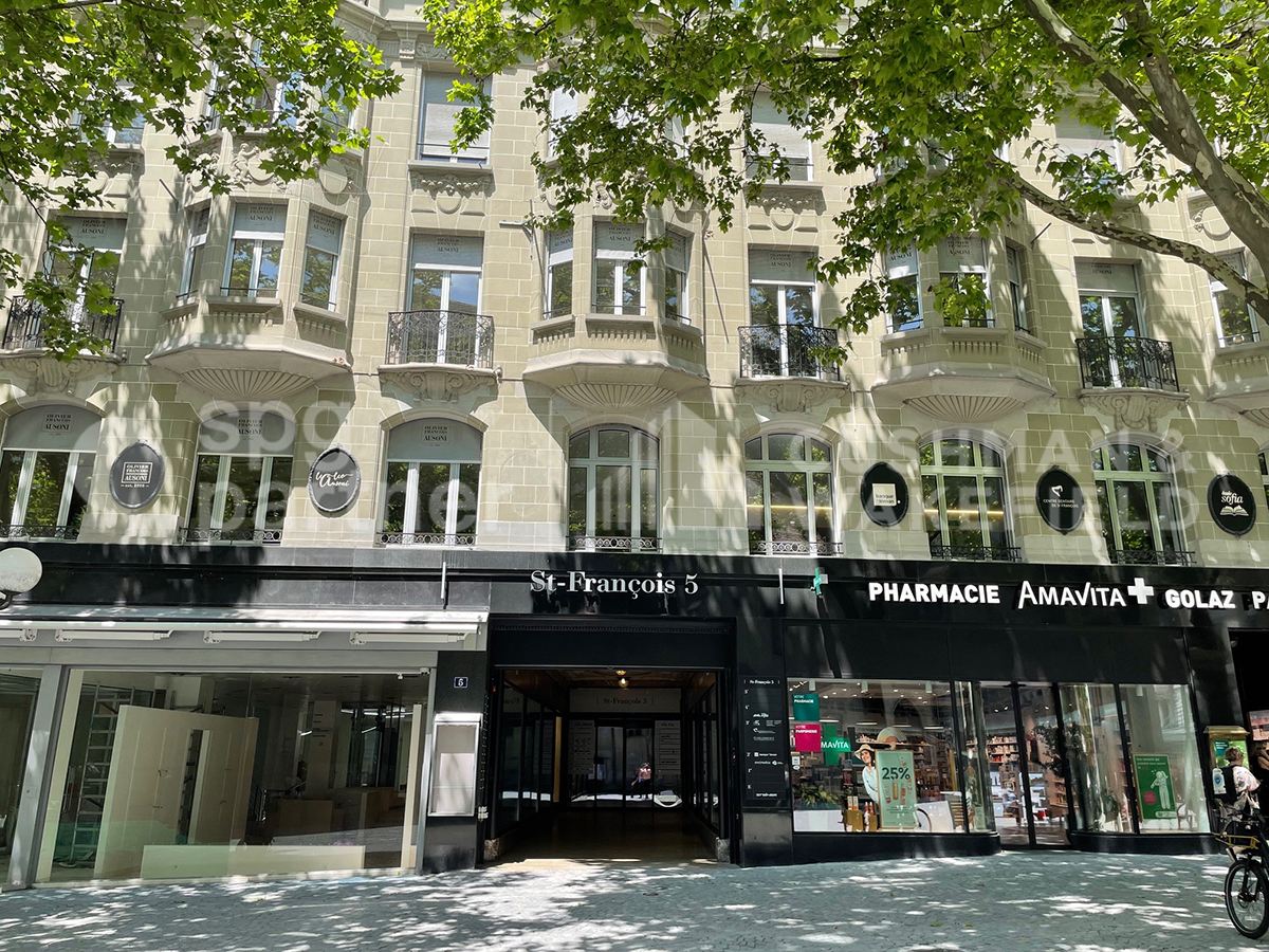 430m² office, photo 1 sur 10