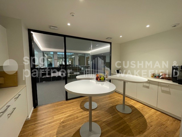 430m² office, photo 7 sur 10