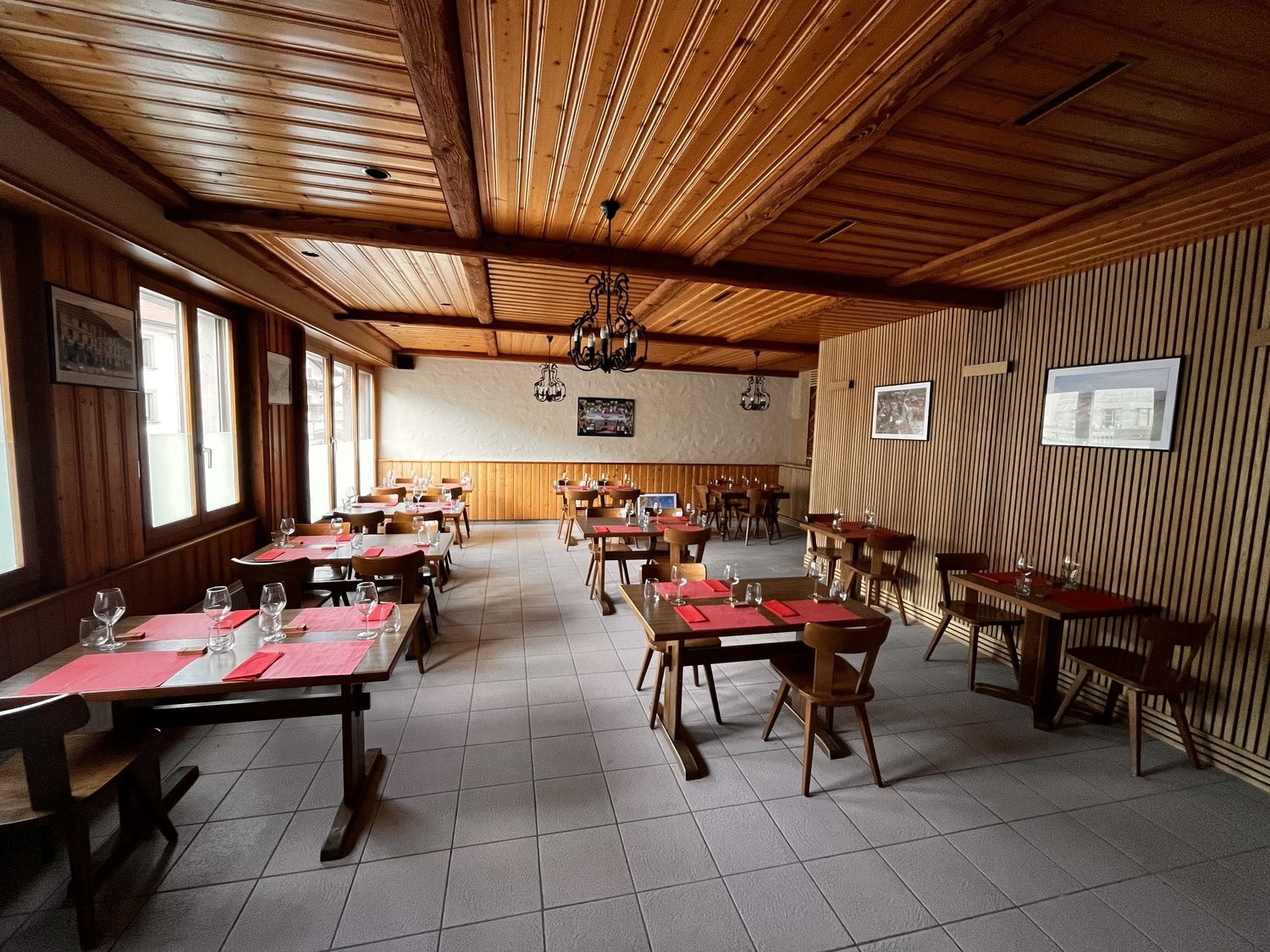 126m² shop, photo 4 sur 6