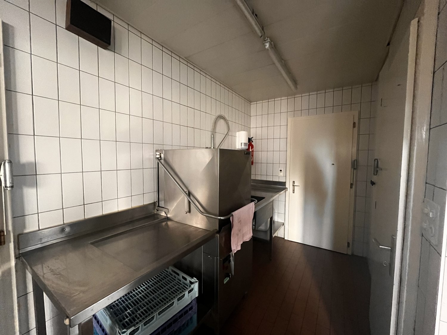 126m² shop, photo 6 sur 6