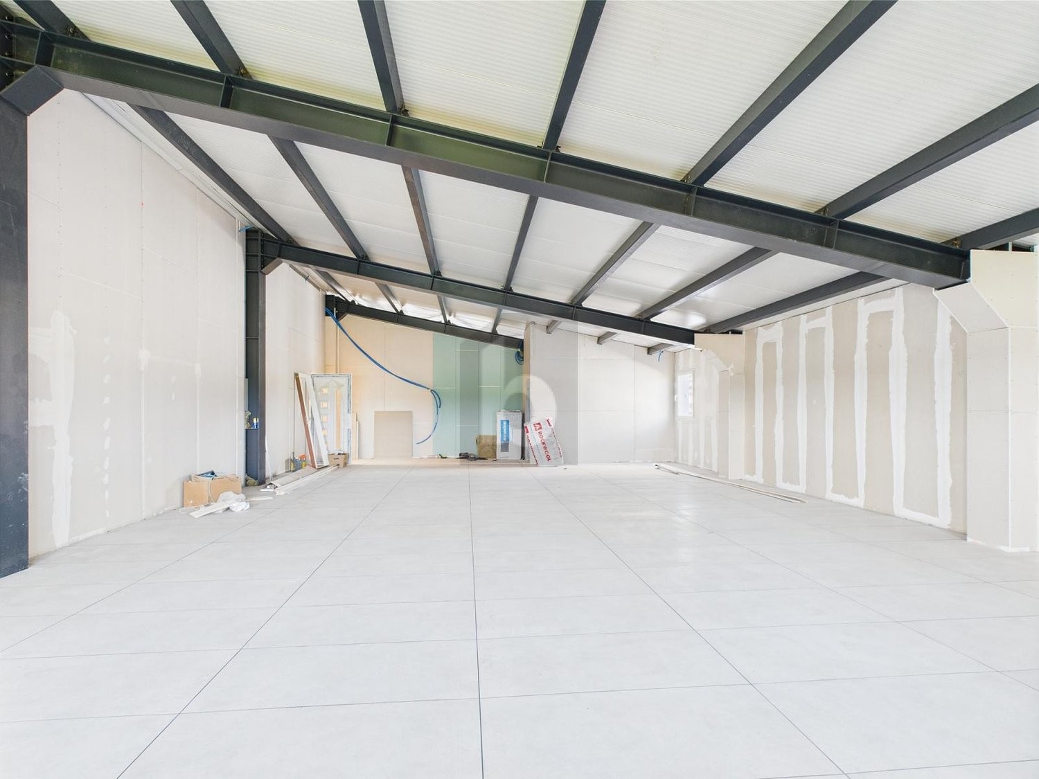 123m² bureau, photo 1 sur 4