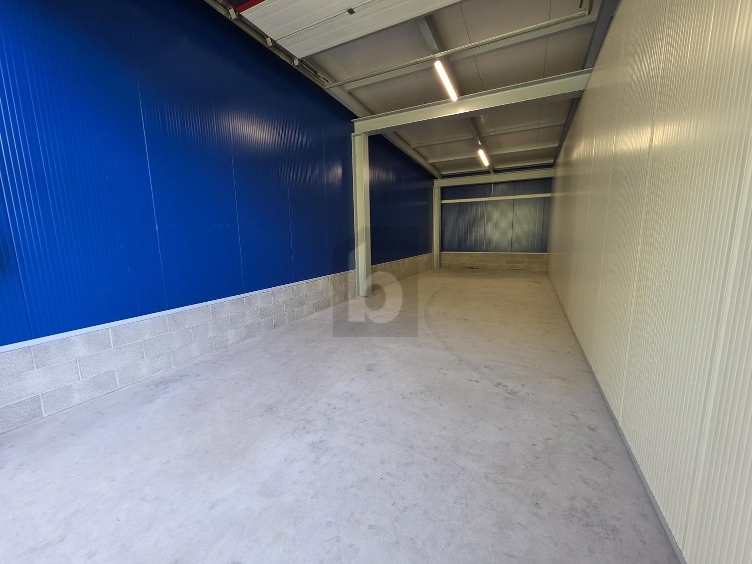 Local de stockage, photo 2 sur 3