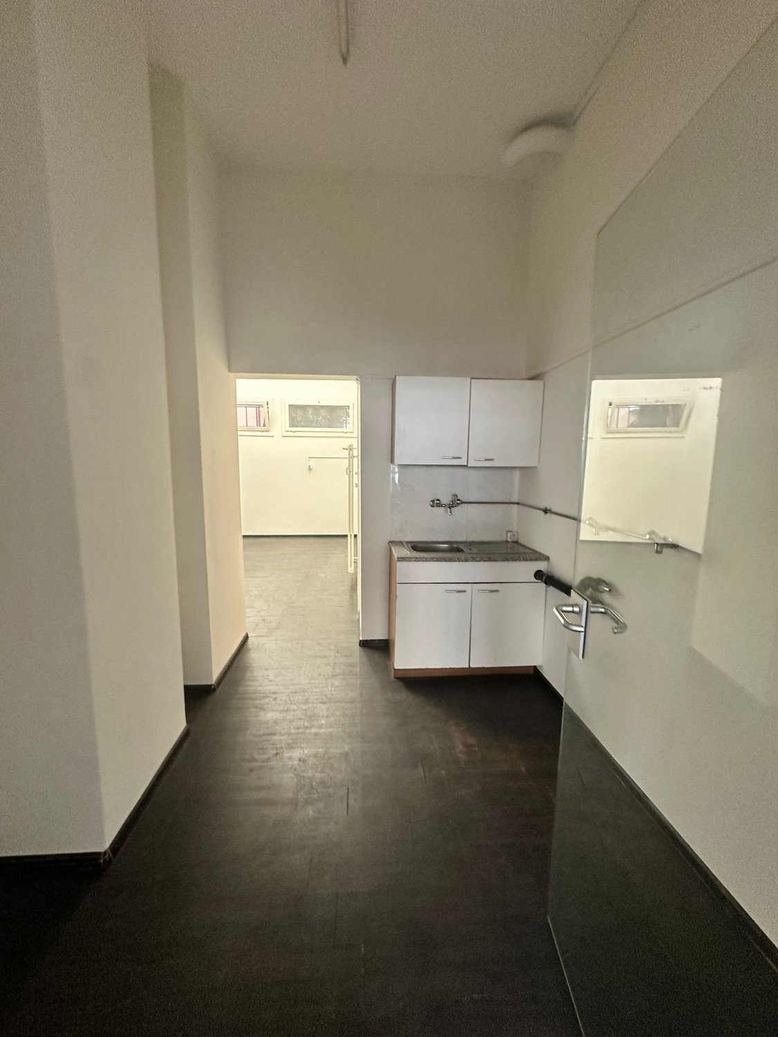 110m² shop, photo 5 sur 6