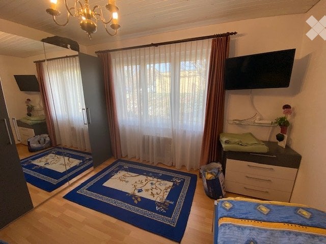 1 room single room