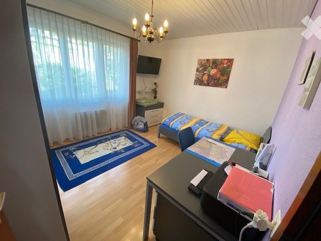 1 room single room