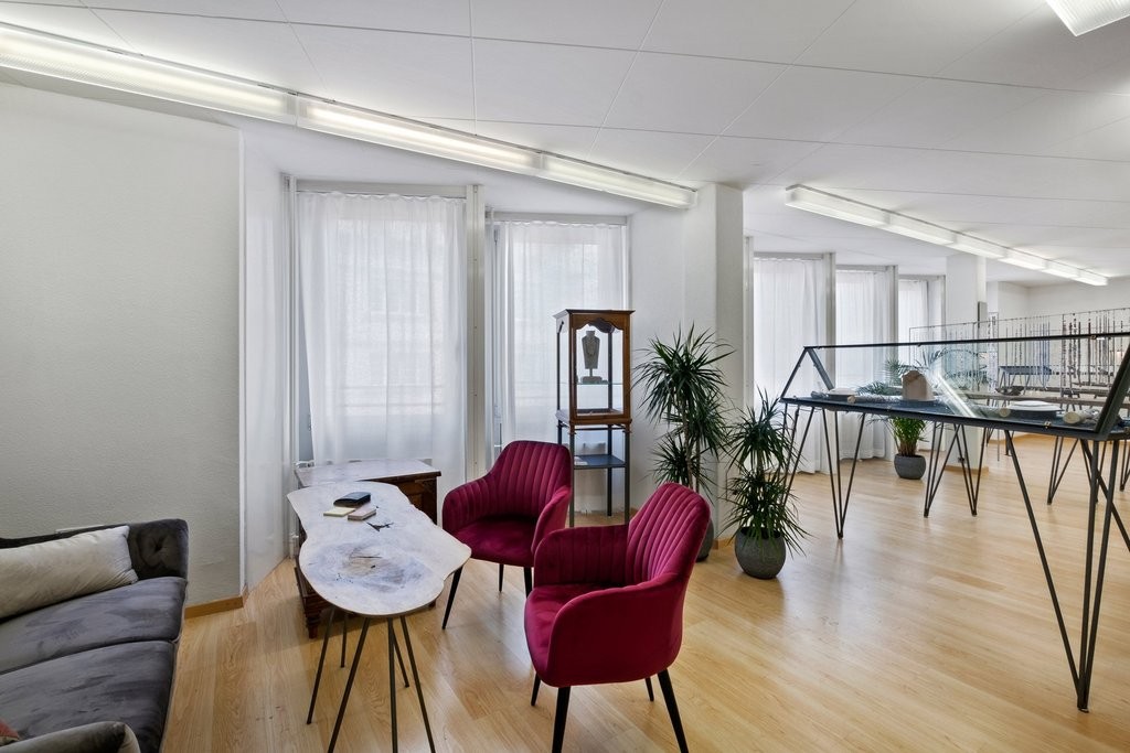 79m² bureau
