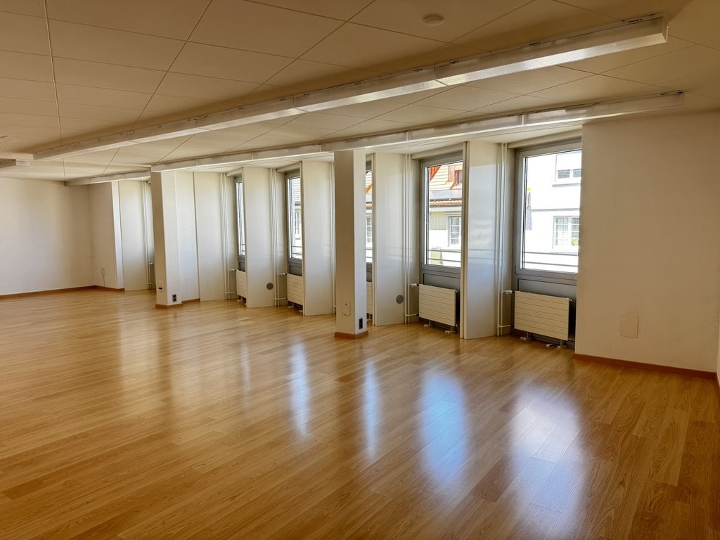 79m² bureau