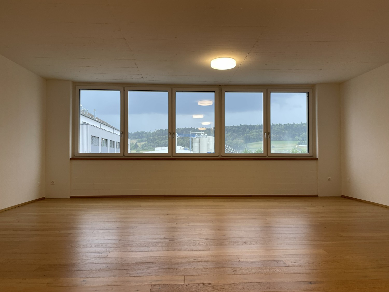80m² de bureau