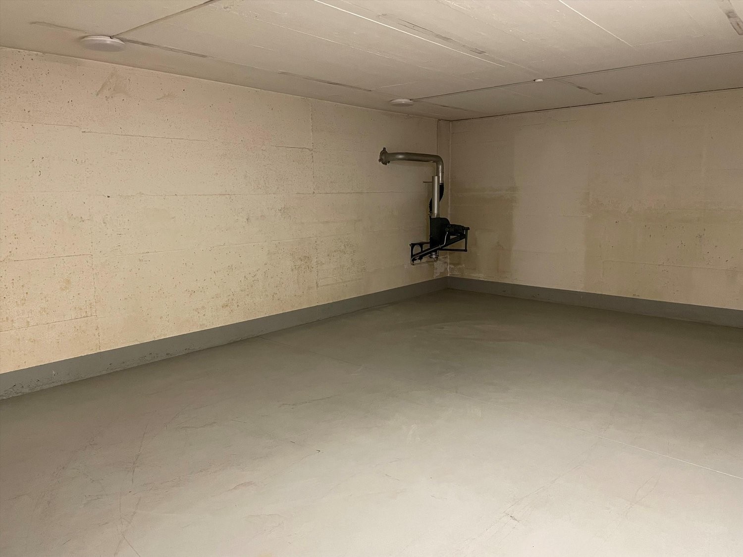 Local de stockage de 38m²