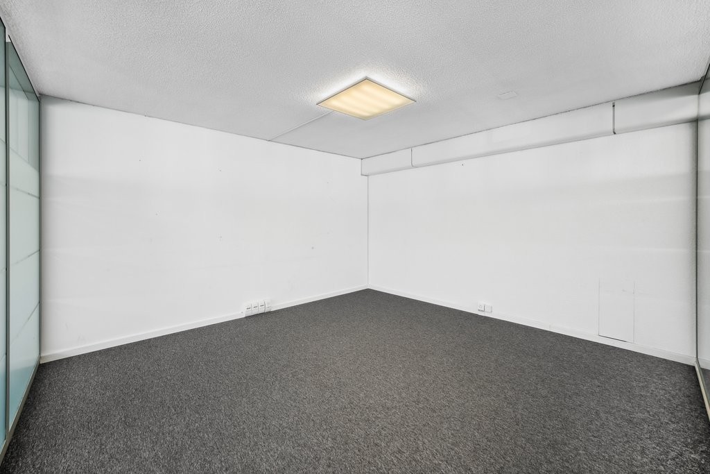 255m² office, photo 9 sur 10