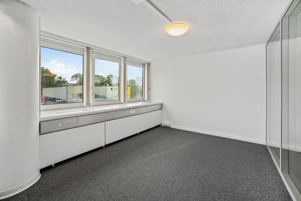 255m² office, photo 7 sur 10