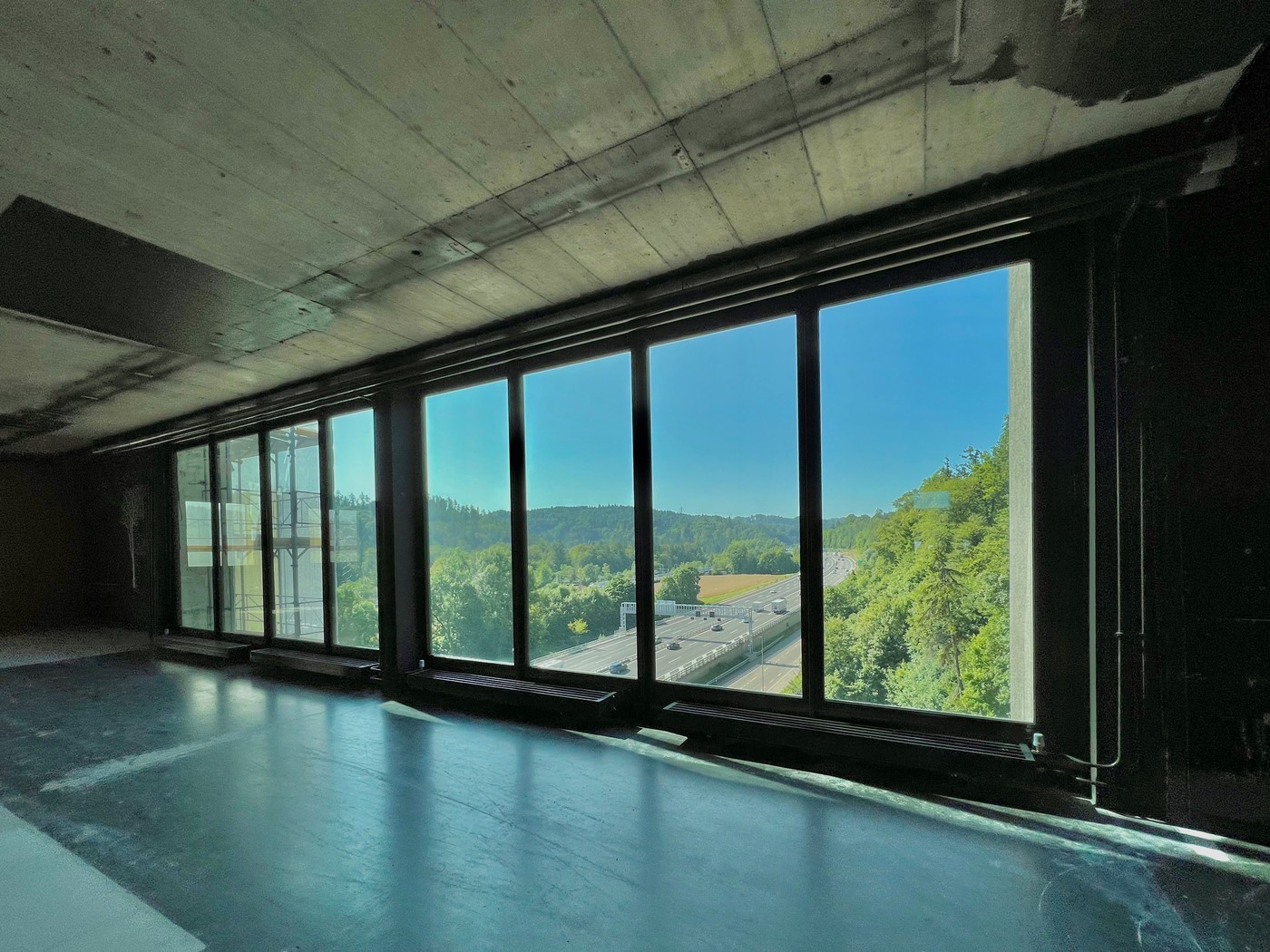 274m² commercial