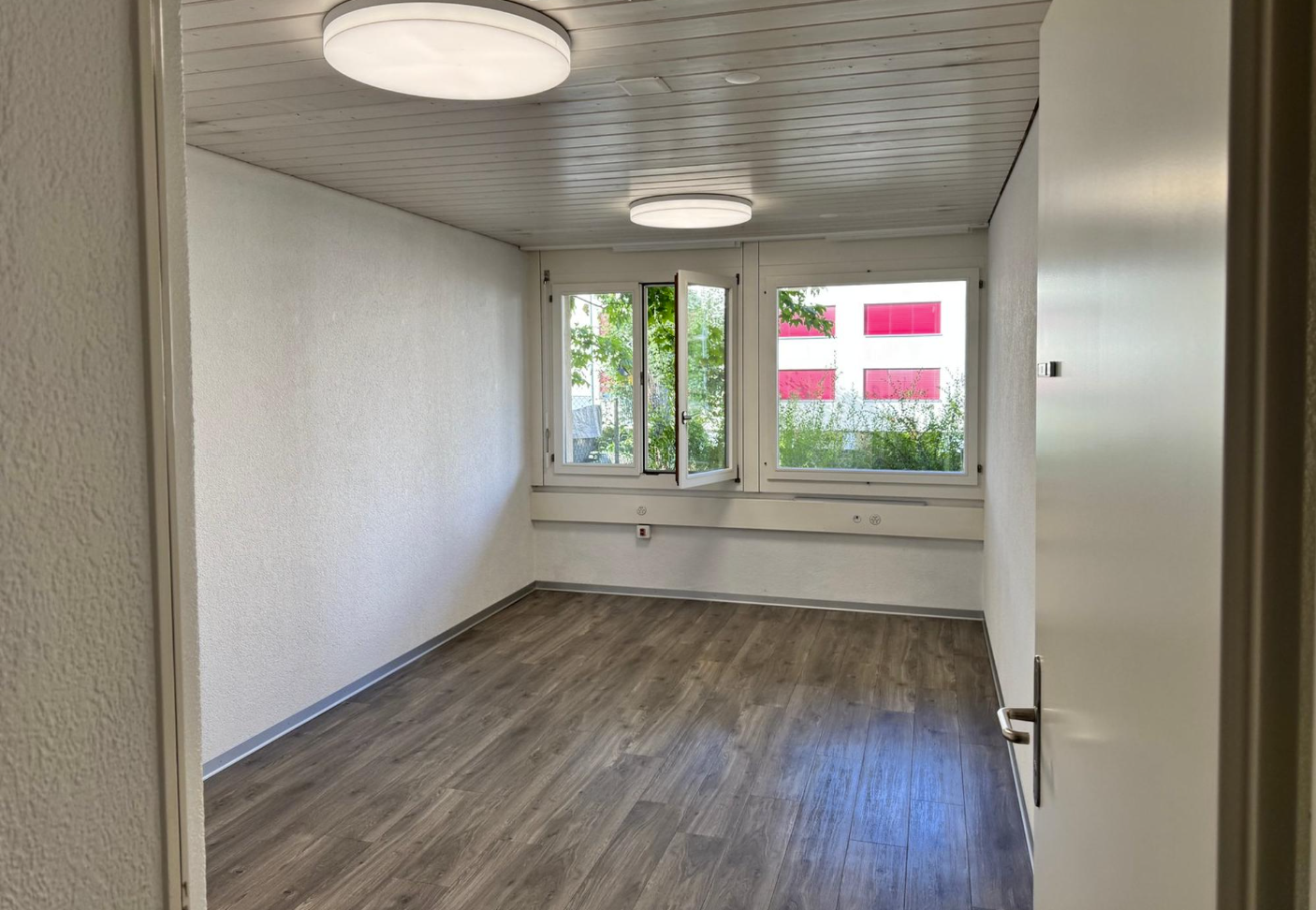 180m² bureau, photo 3 sur 10