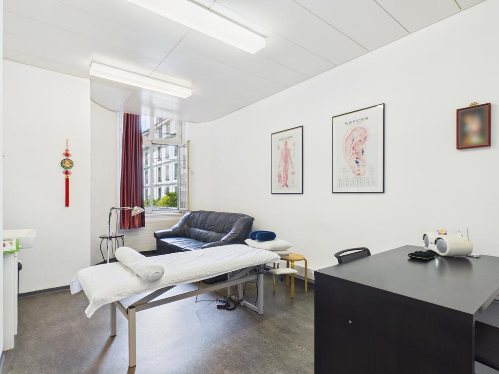 Magasin de 77m²