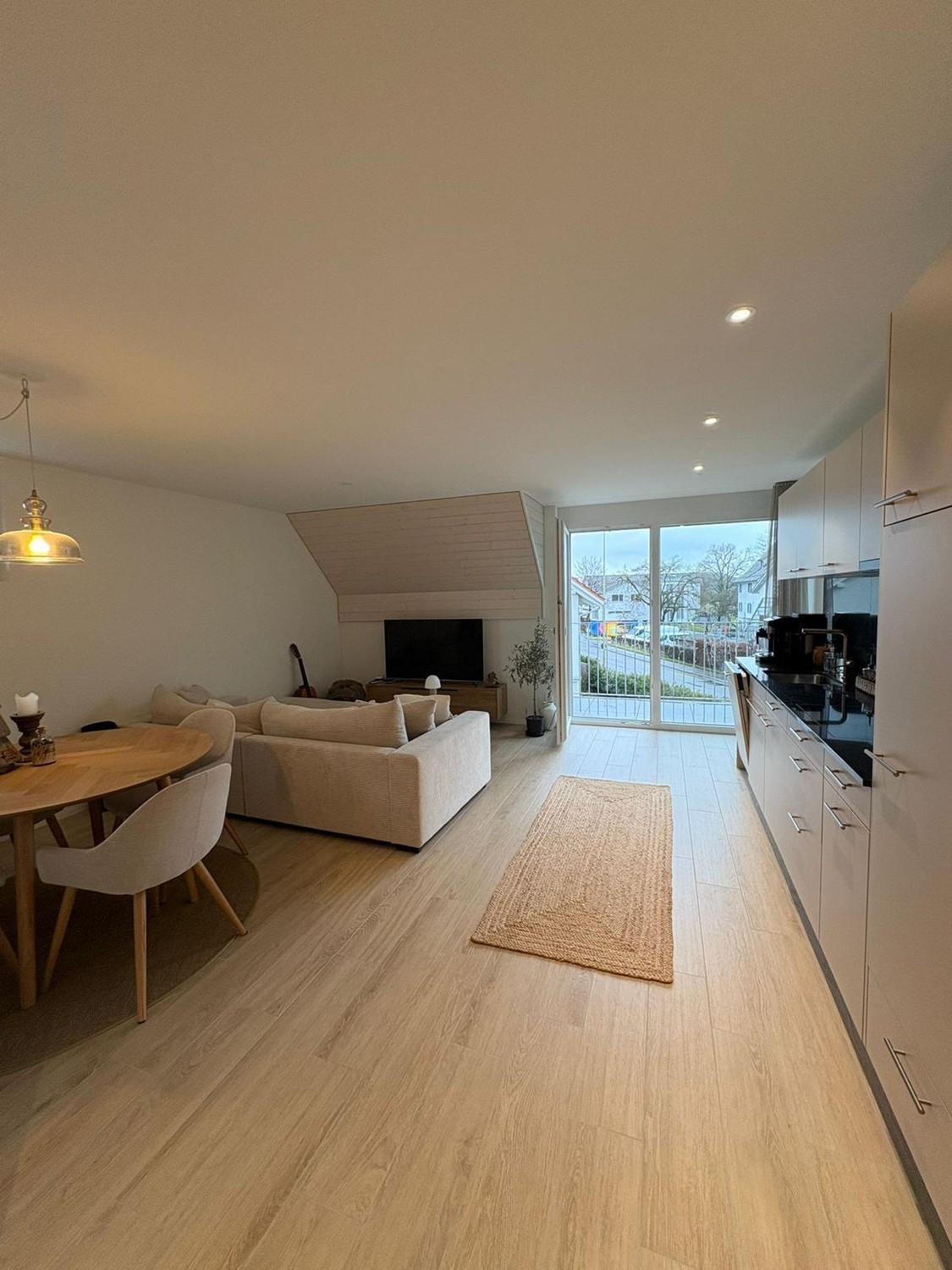 Appartement de 2 ½ pièces, photo 1 sur 8