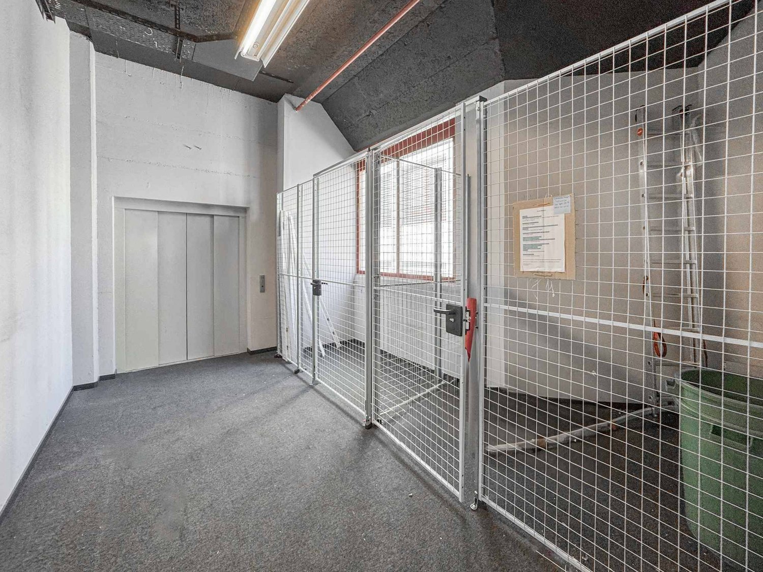 365m² commercial