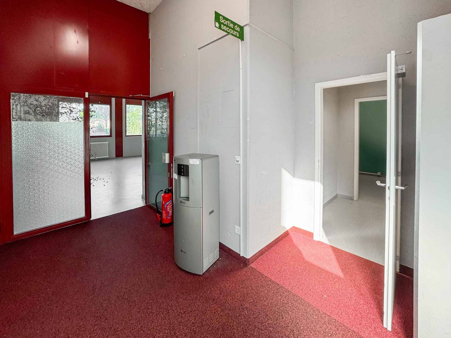 365m² commercial