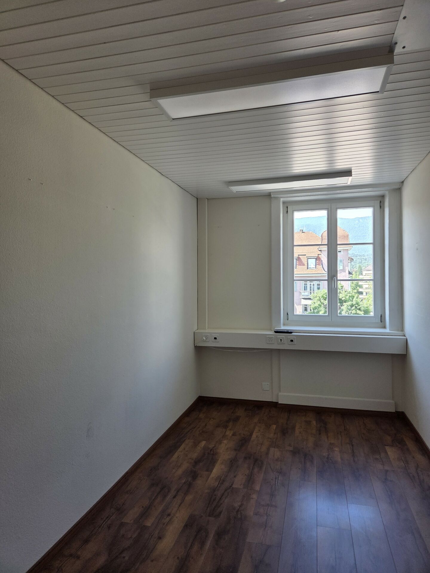 87m² bureau
