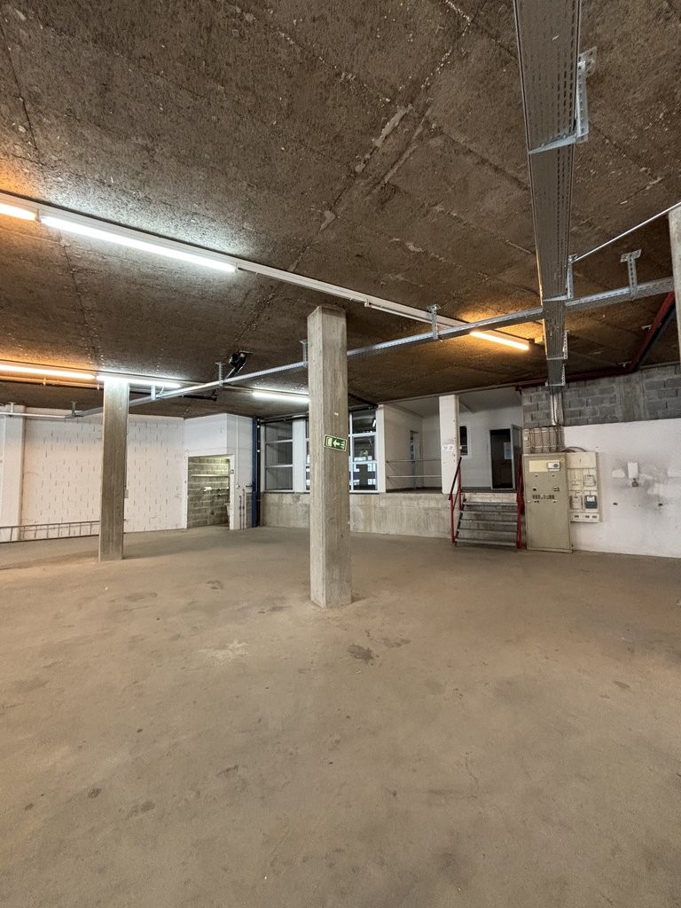620m² commercial