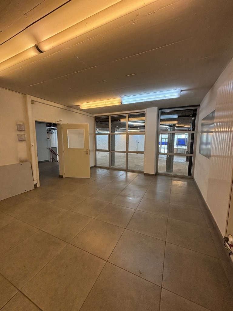 620m² commercial