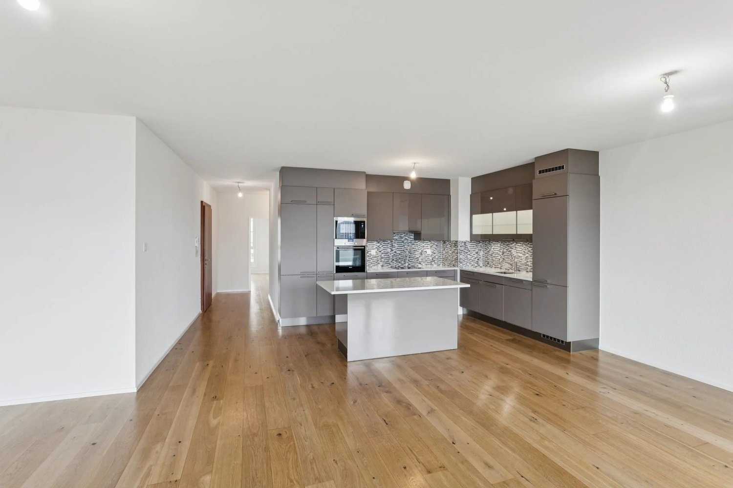 4 rooms apartment, photo 3 sur 10