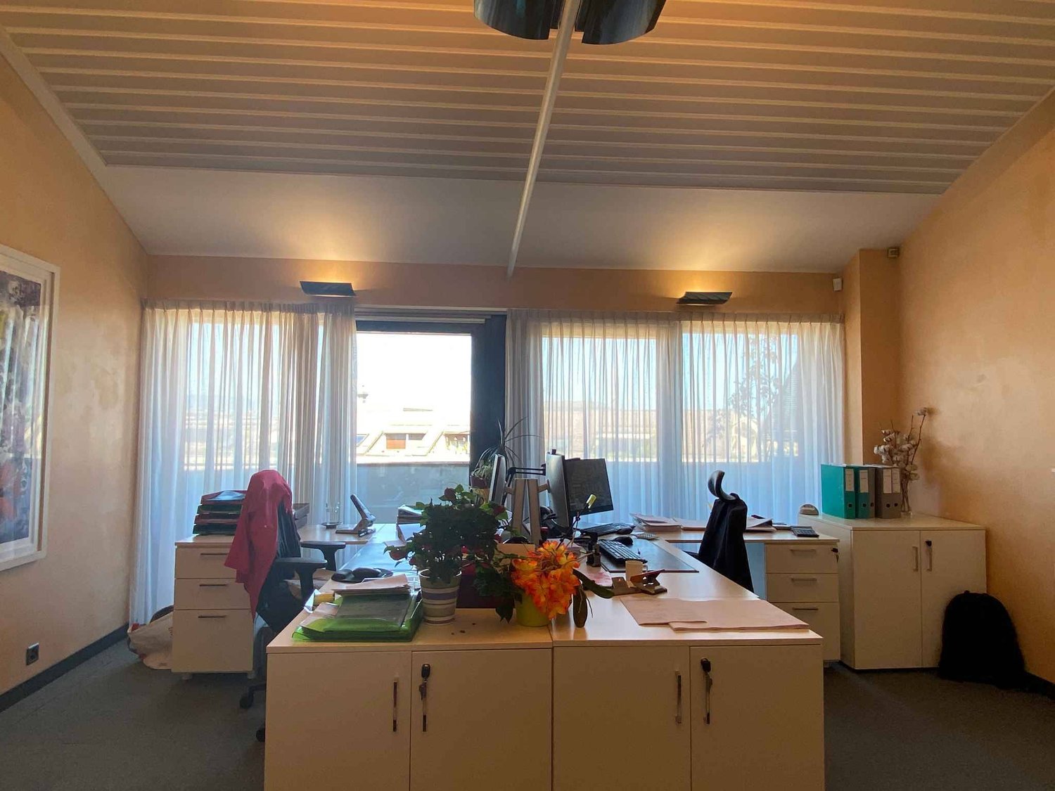 158m² office