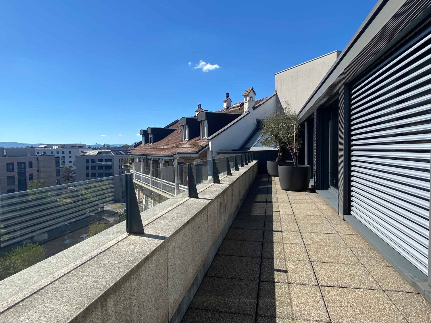 158m² office