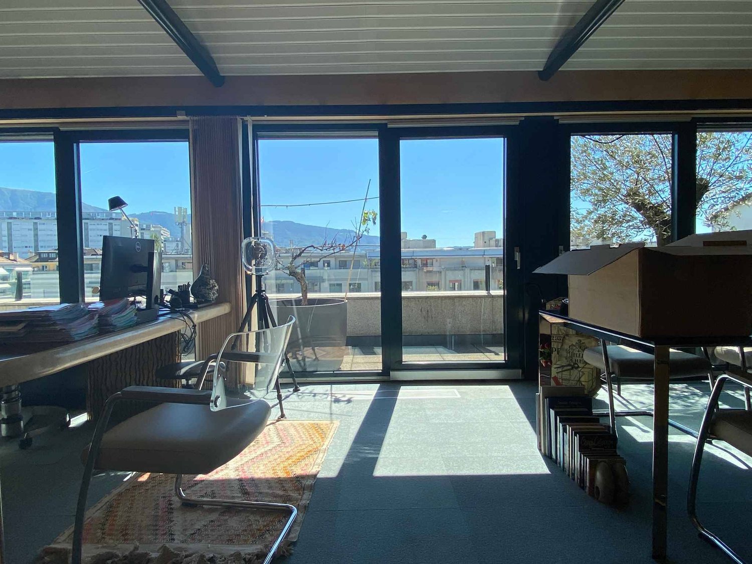 158m² office