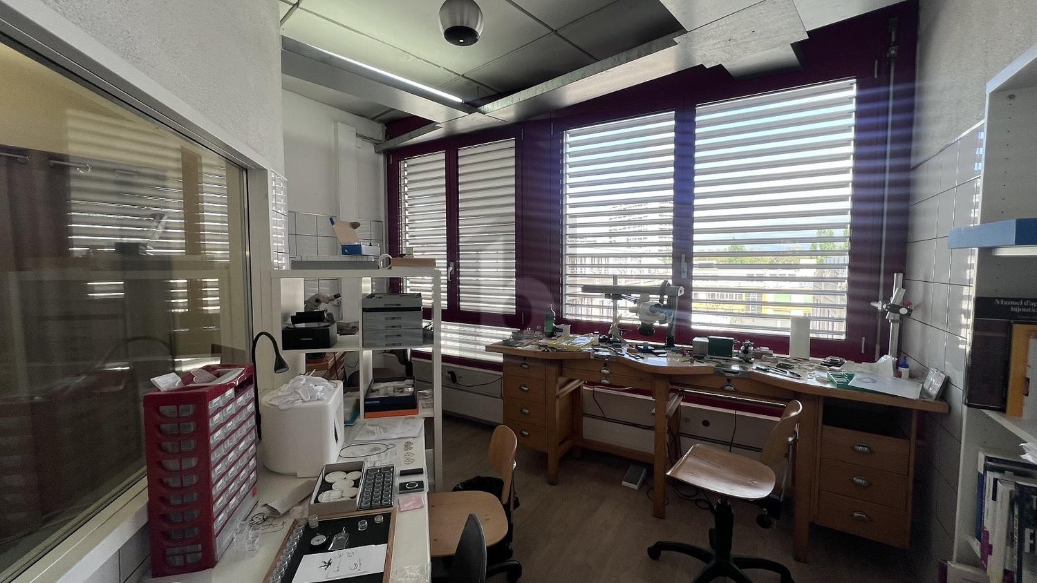 130m² office