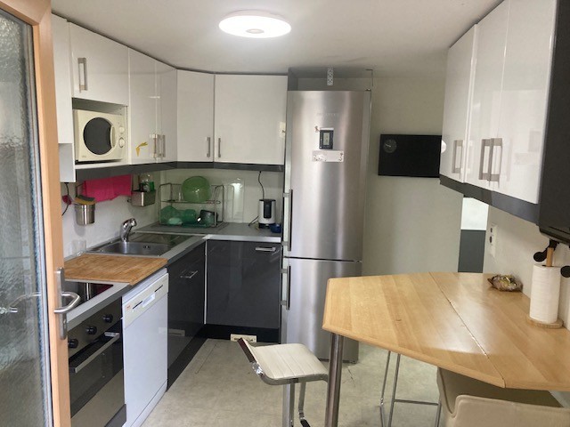 Chambre dans un appartement partagé