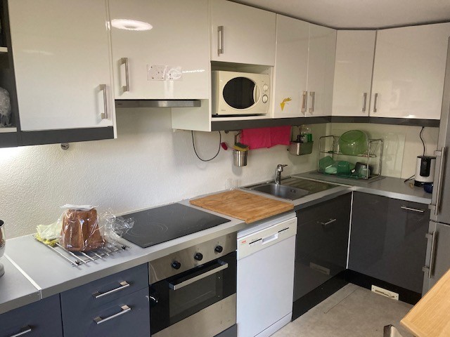 Chambre dans un appartement partagé