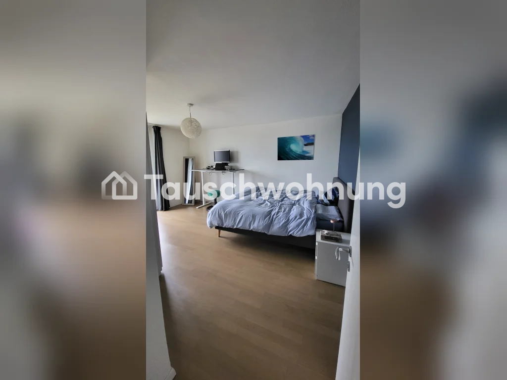Appartement de 3 pièces

Je propose mon appartement de 3 pièces confortable dans le quartier animé du Kreis 4. Il fait environ 65 m² et le loyer est de 1700 CHF. Je me réjouis d'un échange ! N'hésite pas à me contacter pour plus de détails sous., photo 2 sur 8