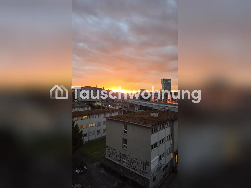 Appartement de 3 pièces

Je propose mon appartement de 3 pièces confortable dans le quartier animé du Kreis 4. Il fait environ 65 m² et le loyer est de 1700 CHF. Je me réjouis d'un échange ! N'hésite pas à me contacter pour plus de détails sous., photo 1 sur 8