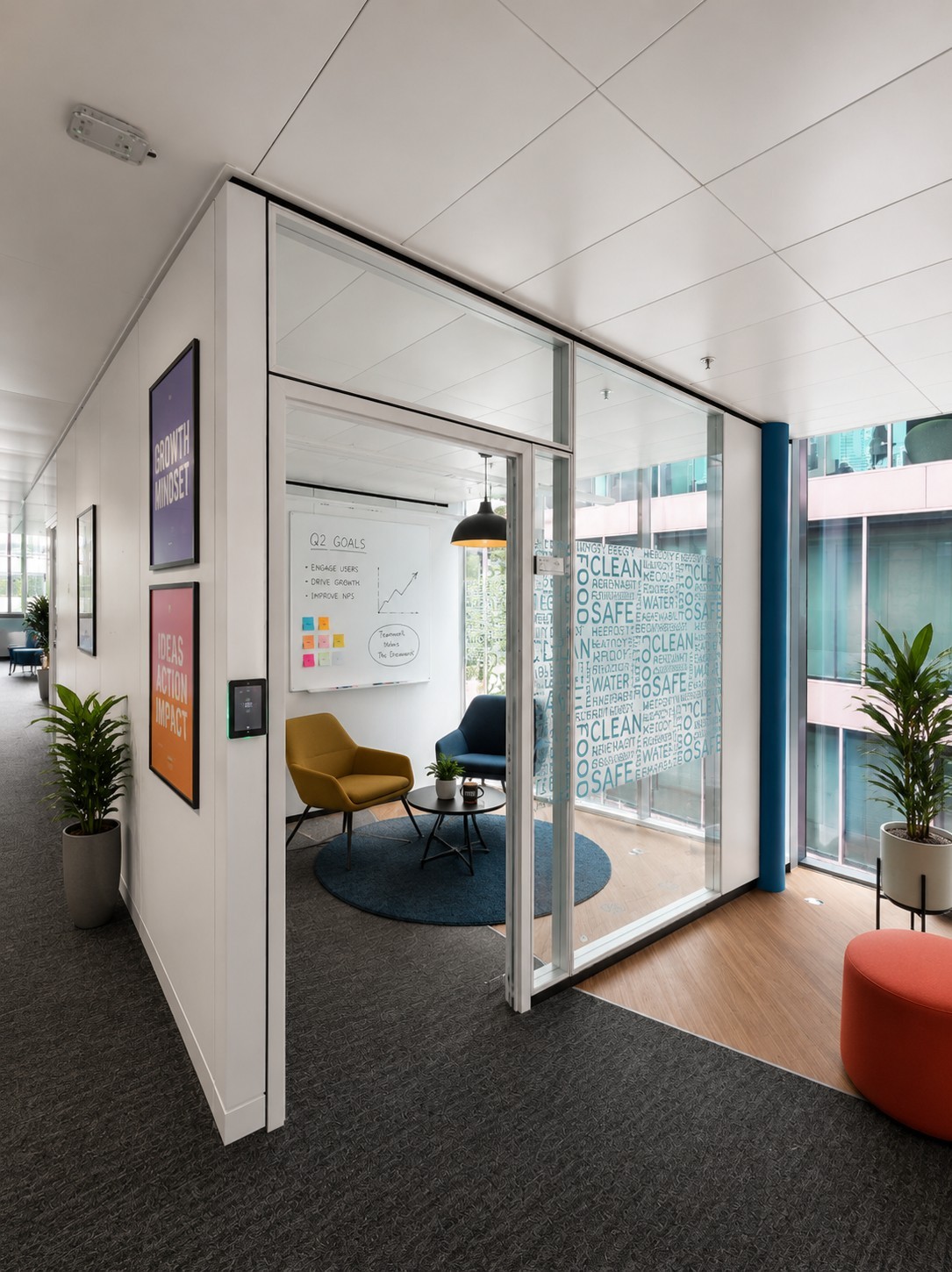 Bureau de 20m², photo 1 sur 7