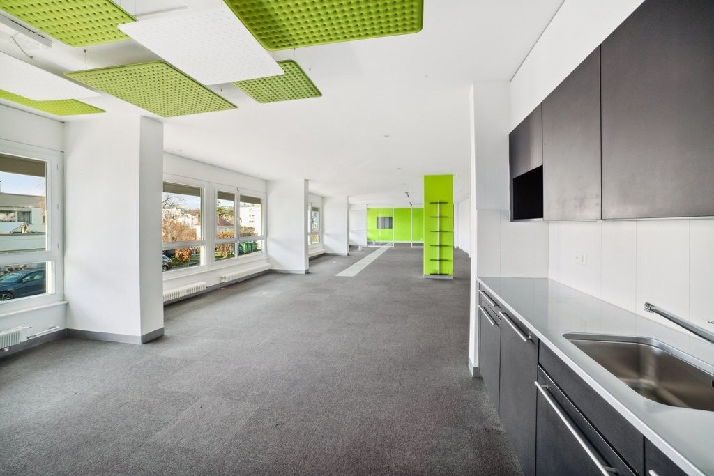 161m² office