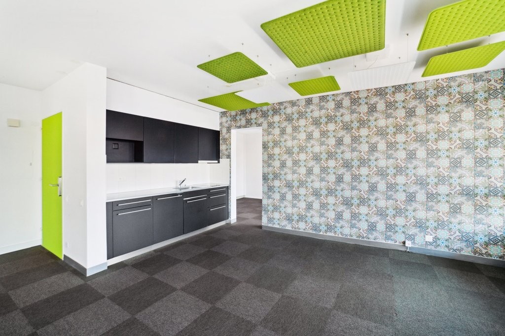 161m² office