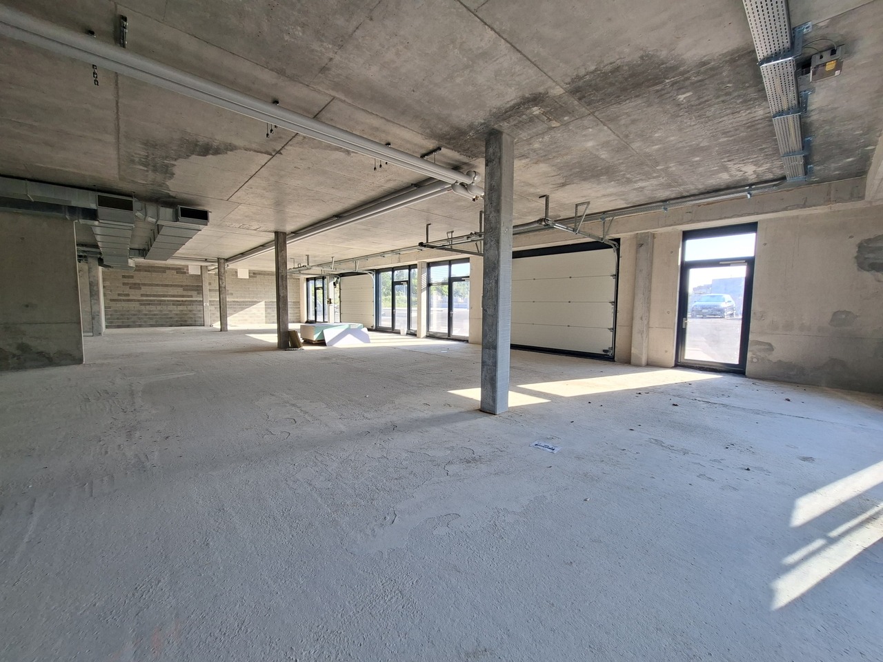 451m² commercial, photo 4 sur 8