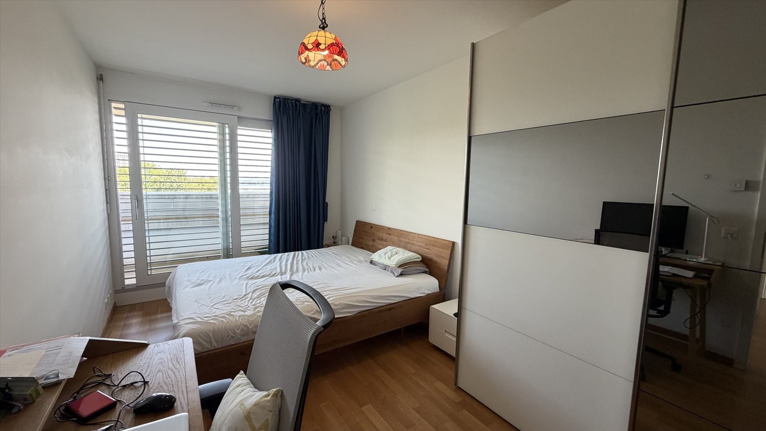 6 rooms apartment