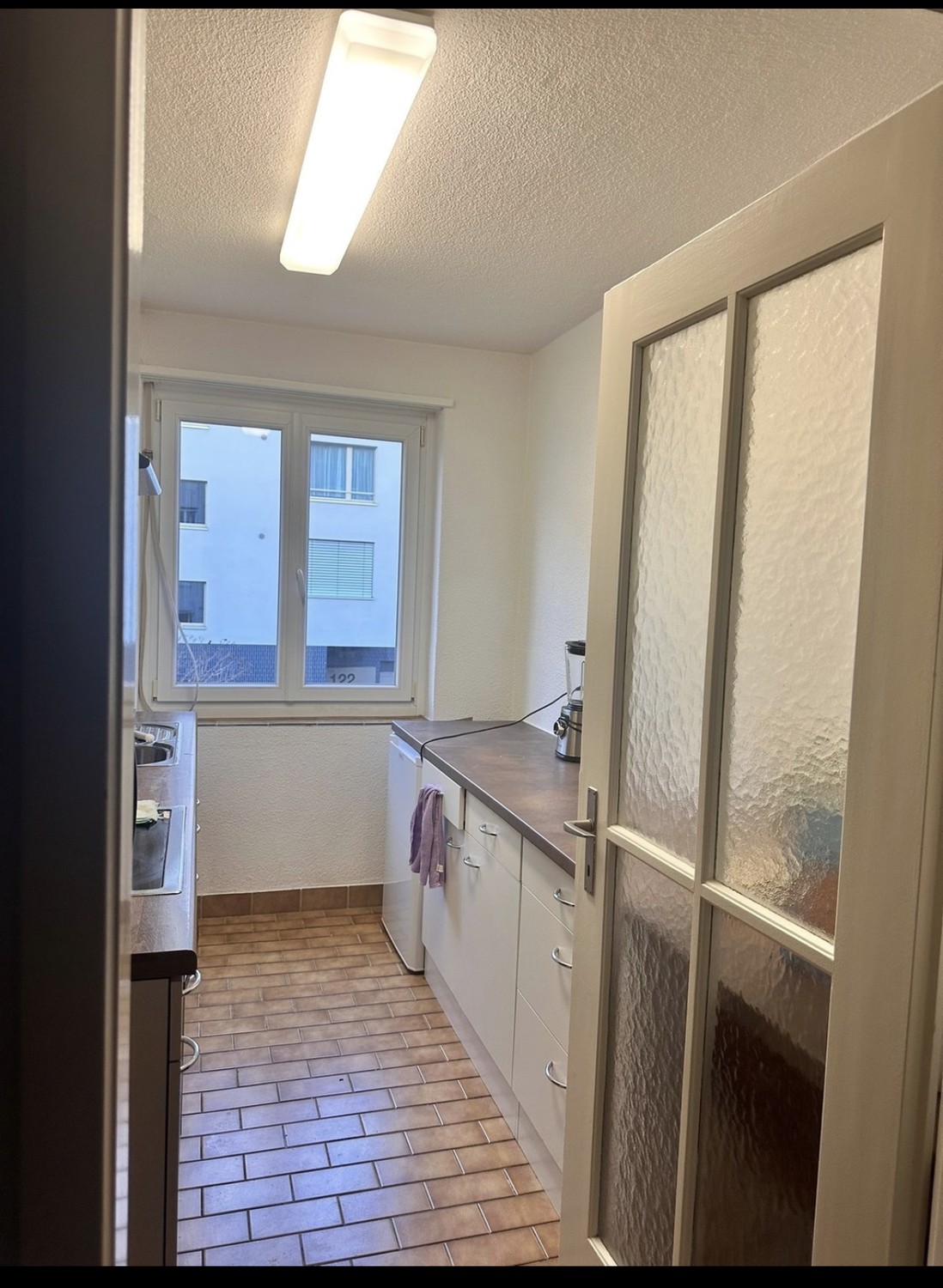 Chambre dans une colocation

Je quitte ma chambre de 21sqm dans une colocation.

Pour toute personne intéressée, les documents nécessaires sont :

Pass/ID
Aktueller Betreibungsregisterauszug
Einkommensnachweis bzw. Arbeitsvertrag
Foto
Vollständig ausgefülltes Bewohnerdatenblatt