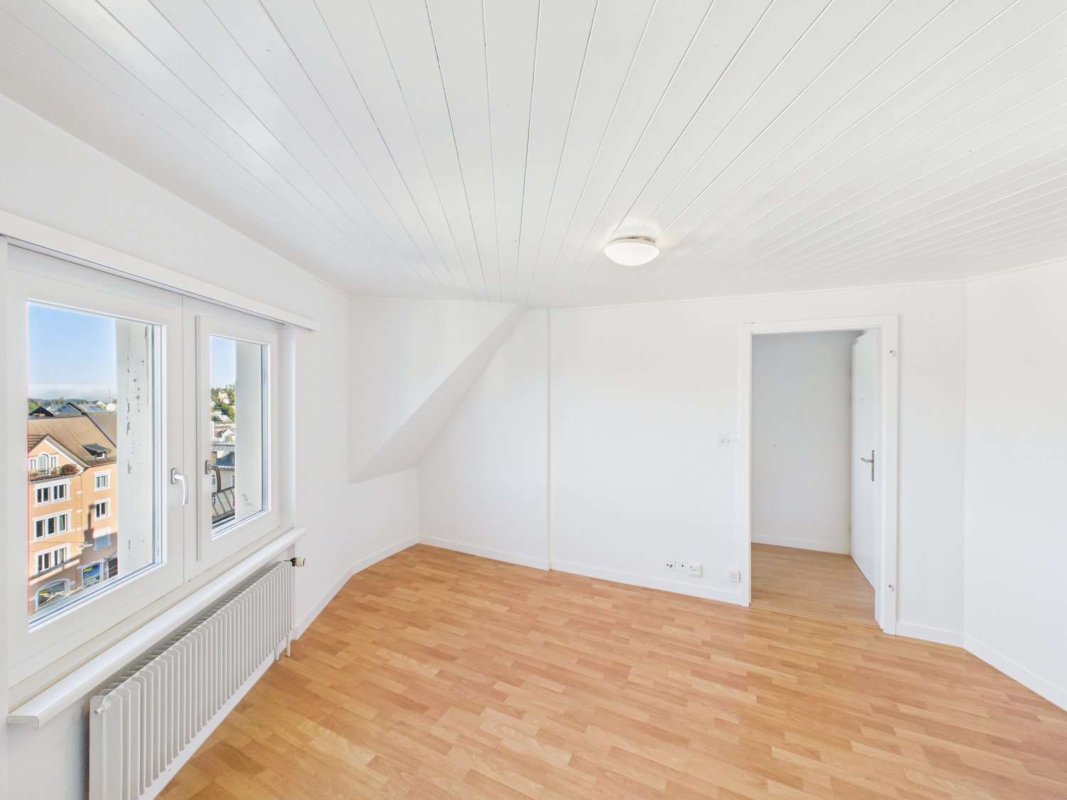 Appartement de 2 pièces sous les combles, photo 2 sur 10