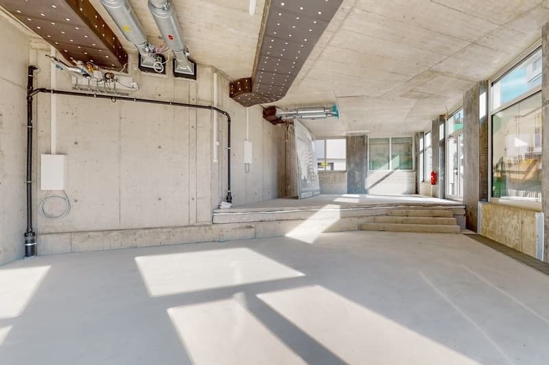 84m² commercial, photo 2 sur 6