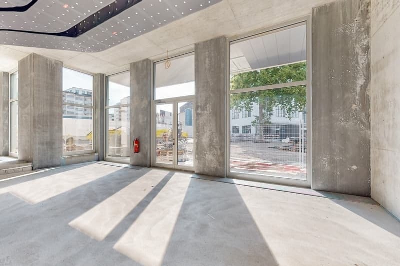 84m² commercial, photo 3 sur 6