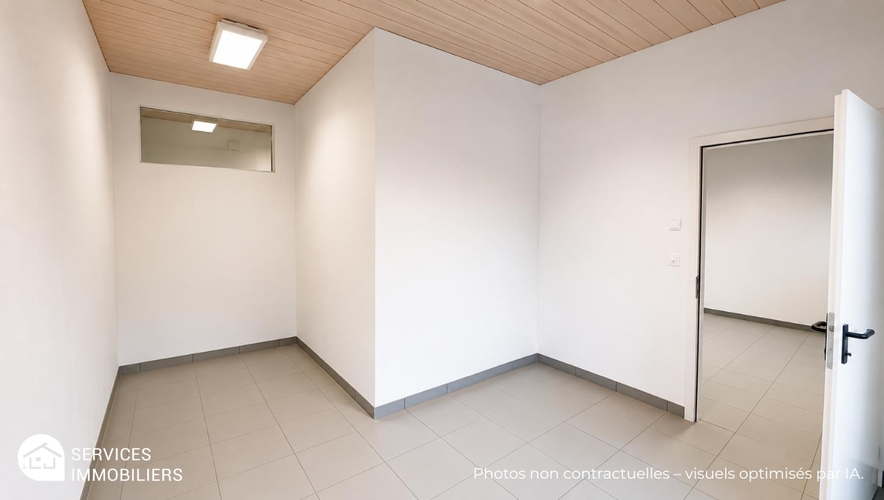 67m² commercial, photo 3 sur 6