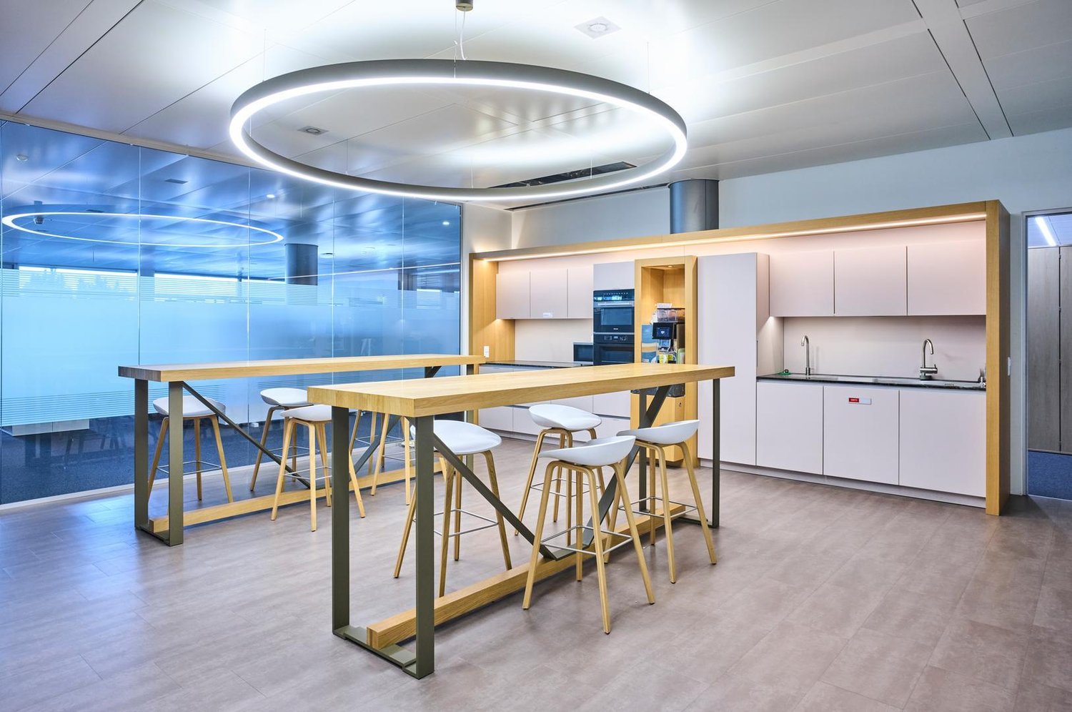 752m² bureau