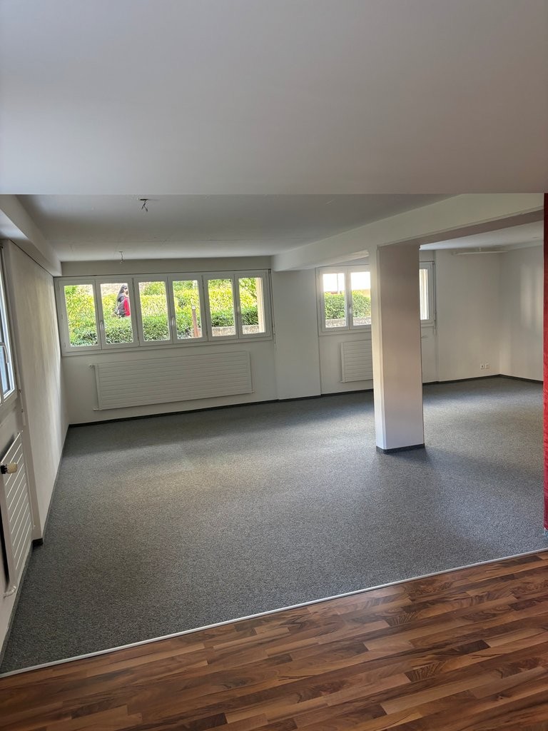 70m² commercial