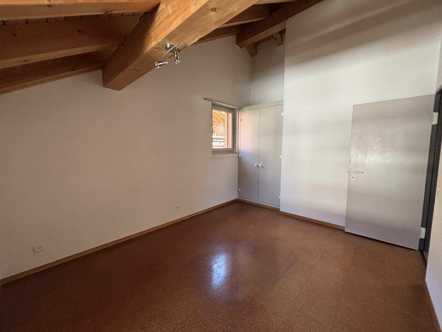Appartement sous les combles, photo 6 sur 10