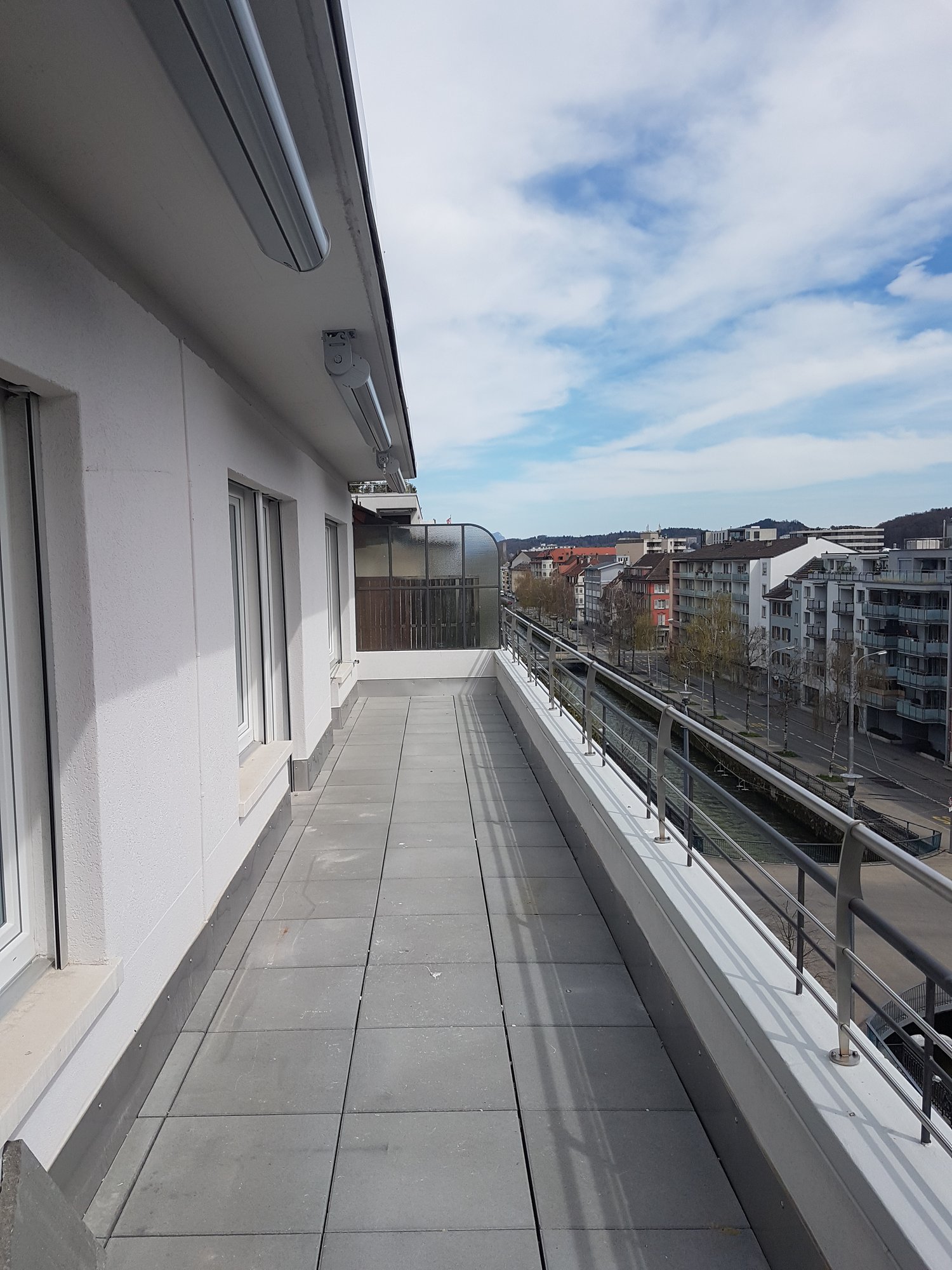 Appartement en attique de 2 ½ pièces, photo 1 sur 10
