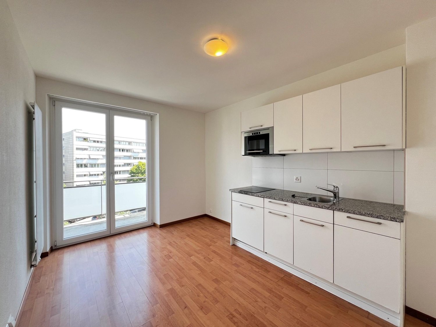 Appartement de 2 ½ pièces, photo 1 sur 8