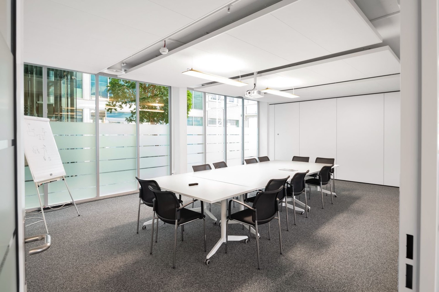 402m² bureau, photo 9 sur 10